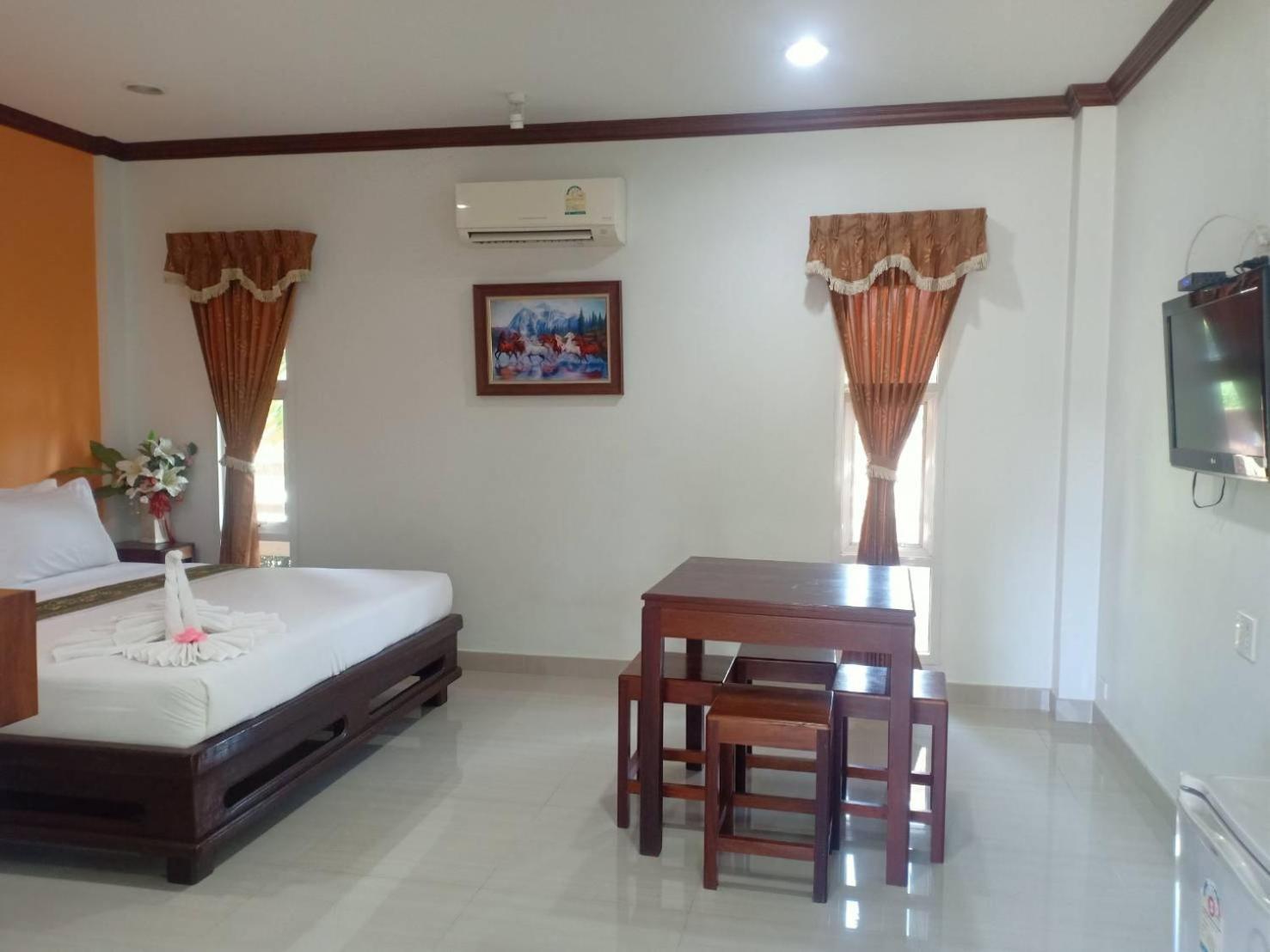 Capital O 75415 Nanthachart Riverview Resort Samut Songkhram Eksteriør bilde