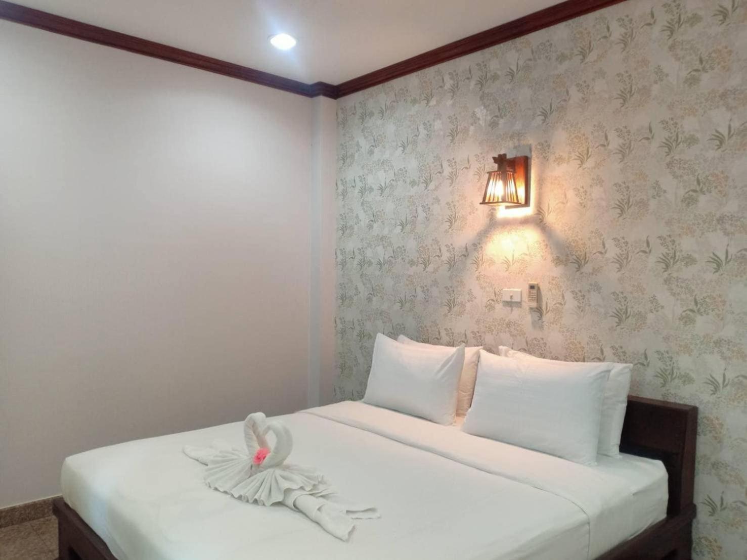 Capital O 75415 Nanthachart Riverview Resort Samut Songkhram Eksteriør bilde